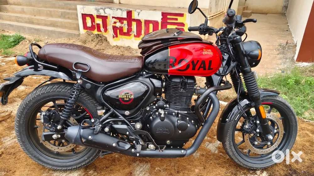 Bullet में लगा रखा था पटाखा साइलेंसर, ₹23,500 का चालान